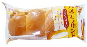 フジパン　 カステラサンドミルククリーム （1個）